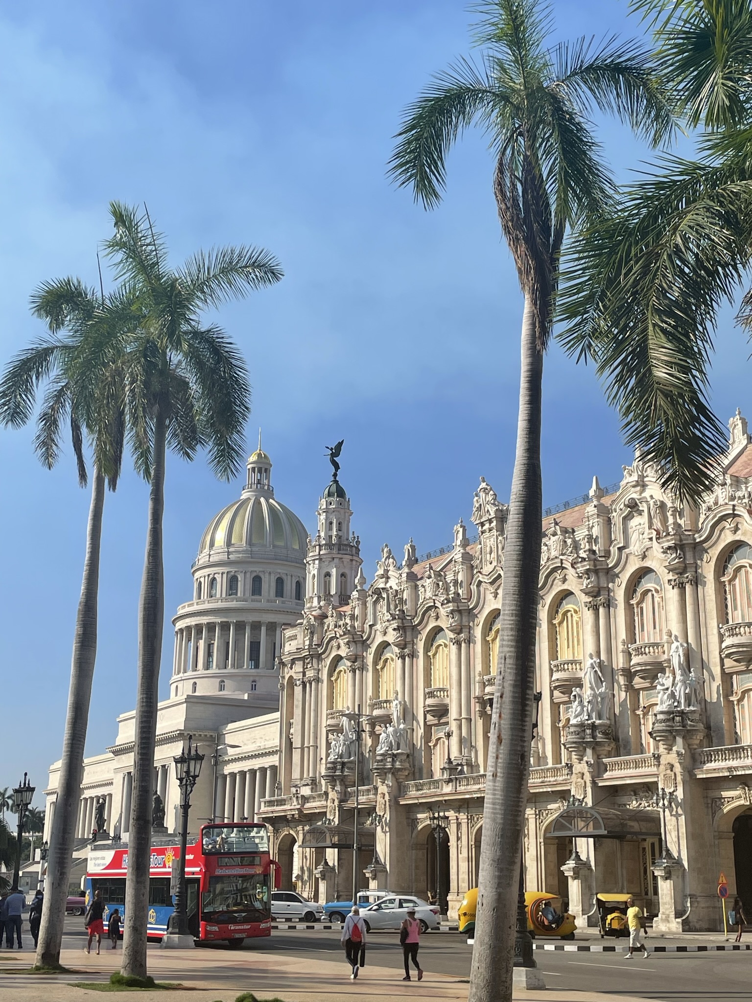 Gran Teatro y Capitolito in Havana during a sunny day
